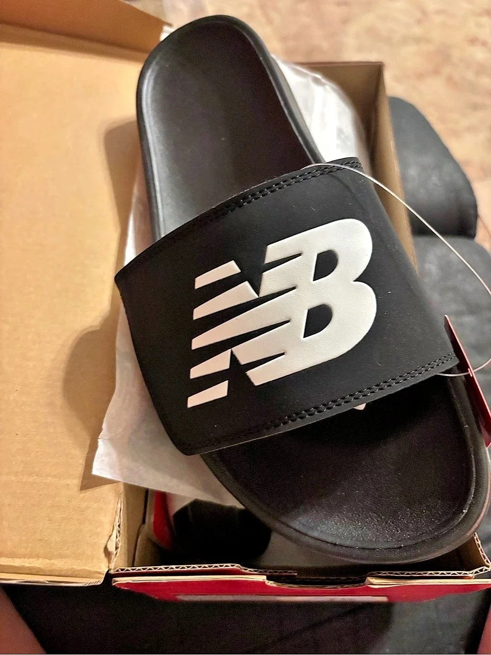 New Balance 200 Adjustable Slide Sandals Black & White US 9 NWT